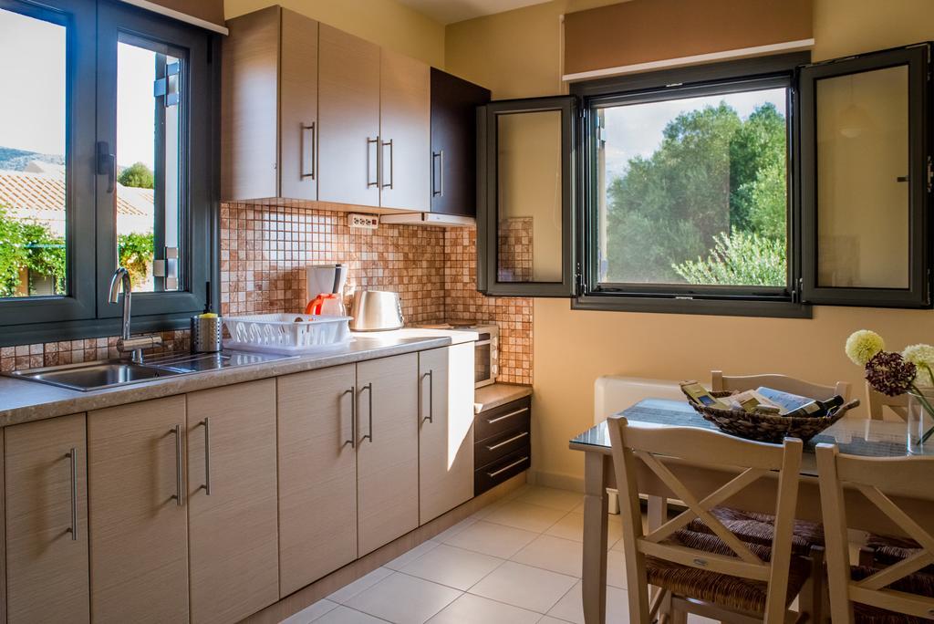 Apartment Korallis Villas Karavados