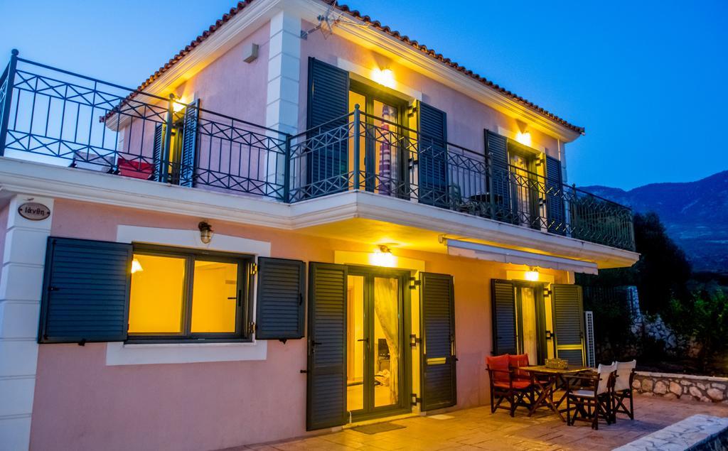 Korallis Villas *